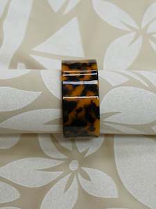 Island Necklaces: SIMEA TORTOISE SHELL BANGLE