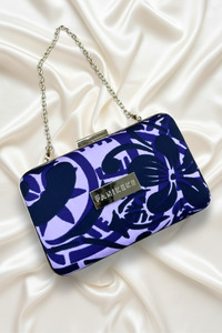 PANIKEKE PELINA CLUTCH BAG