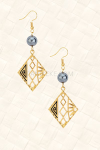 Panikeke Jewellery: KALIFA PEARL DANGLES