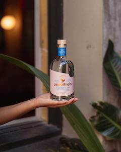 Our Gins: Whanganui Dry Gin 700ml