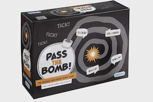 Gifts And Toys Children Children Game: Piatnik - Pass The Bomb  Box Game.