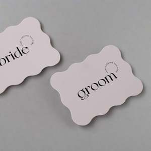 Place Settings: 'LOVE STRUCK' PLACE NAME