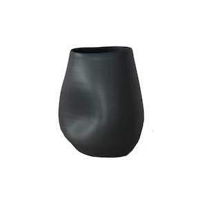 Gifts For Her: Hazel Vase, Black