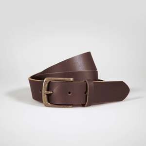 Leather Belts: Everyday Classic Leather Belt - Brown