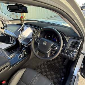 Nissan Car Parts: Dash Mat to suit Toyota S210 Crown 2012-18