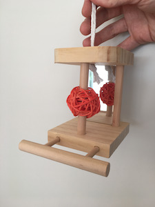 Toys: Preening Station