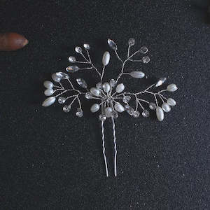 Wedding Accessories: Bridal Pearl Flower Crystal Hairpiece Silver