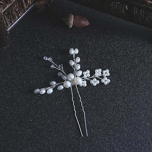 Wedding Accessories: Bridal Pearl Flower Crystal T-shape Hairpiece Silver