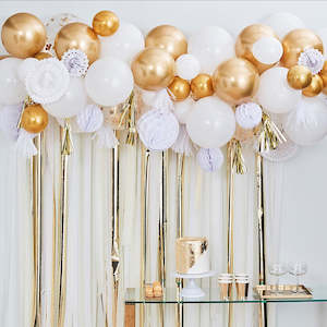 Diy Balloon Garland Set: Gold - Mix It Up Metallic Fancy Balloon Garland With Gold Fringe Garland Honeycomb And Fans