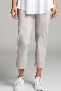 Paula Ryan Essentials: PAULA RYAN ESSENTIALS Narrow Cuff Capri Pant - Microjersey Sand