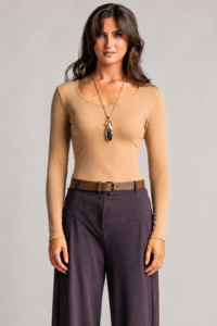 PAULA RYAN Slim Fit Scoop Neck Top - Merino Camel