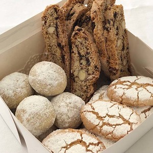 Ricciarelli: Taste of Italy mixed box