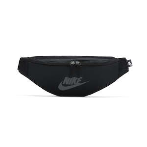 Bags 1: NIKE HERITAGE WAISTPACK - BLACK/BLACK/WHITE