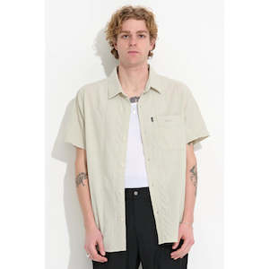 Misfit: MISFIT SUNCUT SS SHIRT - LIGHT ARTICHOKE