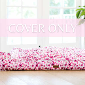 You Give Me Butterflies - Snuggle Bud Dog Bed Cover