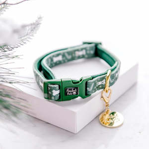 Soft Dog Collars: Deck the Paws - Green Sweater Soft Dog Collar