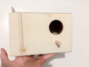 Birds: Budgie Breeding Box