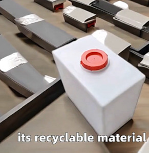 Storage: Plastic Tank W Red Cap on Top RV 25Lit