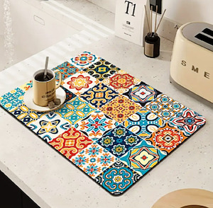 Drink Bottles: Super Absorbent Dish Mat
