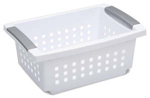 Sterilite Small Stacking Basket – White P8