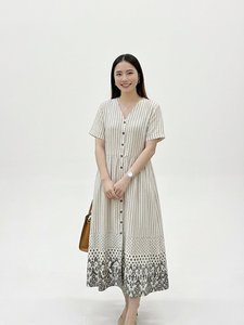 Products: White Swan – Hi Peacock