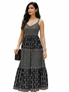 Midnight Ikat Muse – Hi Peacock