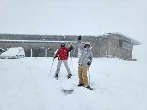 Products: Coronet Peak - Ski Shuttle - PEAK SHUTTLES QUEENSTOWN NZ