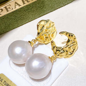 Pearl Stud Earring: Fresh Water 12mm Grade AAAA+ Earrings Sun and Moon