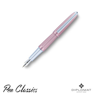 Diplomat: Diplomat Aero Fountain Pen Antique Rose