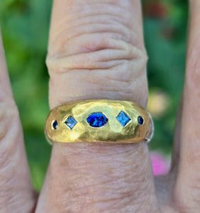 Eclipse ring with Ceylon sapphires in 24ct gold and silver. Size Q - Penelope Ba&hellip;