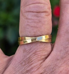 Products: Kimono ring. 18ct yellow gold. Size M 1/2 - Penelope Barnhill Jewellery