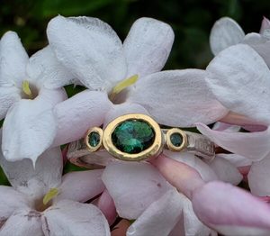 Chloris ring, green tourmaline, silver and 9ct yellow gold. Size M 1/2 - Penelop&hellip;