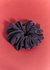 Silk Scrunchie (Charcoal)