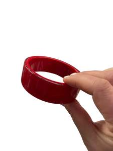 Jewellery 1: WIDE RED BANGLE