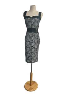 Sz 10: SWITCHBLADE STILETTO PAISLEY DRESS | M10
