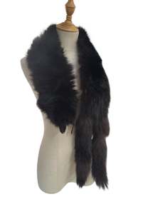 Fake Real Fur Stoles: DARK FOX HEAD FUR STOLE