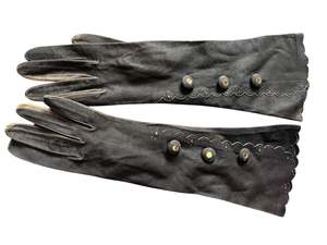 Gloves: BROWN SUEDE GLOVES