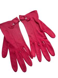Gloves: RED BEADED GLOVES