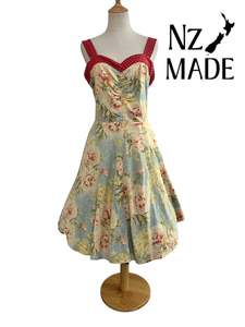 Sale: DEVOL PASTEL GARDEN DRESS sz M/12