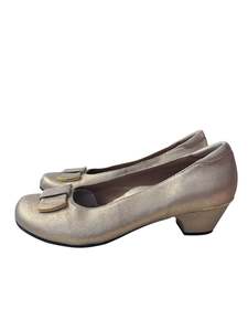 Rewind Shoes: GOLD HOTTER SHOES | 41.5