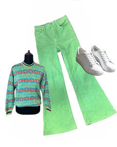 Sz8: ROLLA'S GREEN CORD FLARES | 8