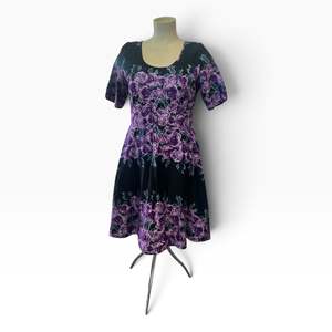 Dresses 1: LADY VINTAGE PURPLE DRESS | 20