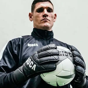 Goalkeepers Gear: Gioca All Rounder GoalKeeper Gloves