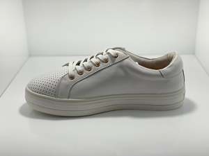A E: Paradise Leather Sneaker A & E