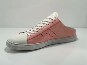 Eos: Buri Leather Sldie EOS