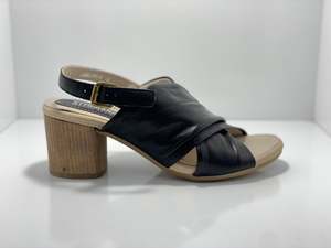 Stegma: Envelope Sandal with Natural Heel Stegmann