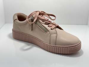 Casual: Cash Sneaker