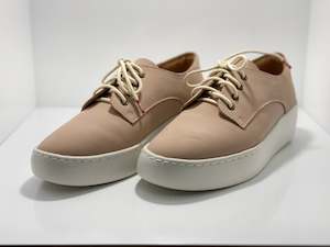 Casual: Derby City Snow Pink