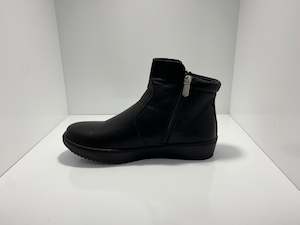 Cabello: Cabello EG54 Black Leather Twin Zip