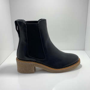 Corby  Leather Pull On Boots EOS